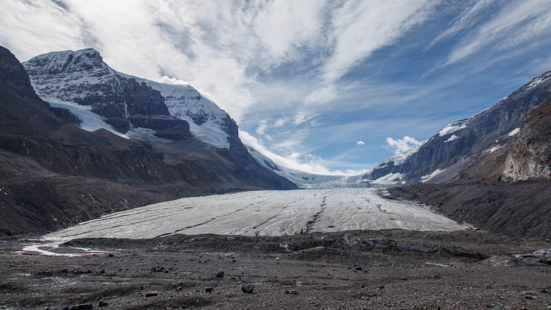 Photo of the Athabasca glacier