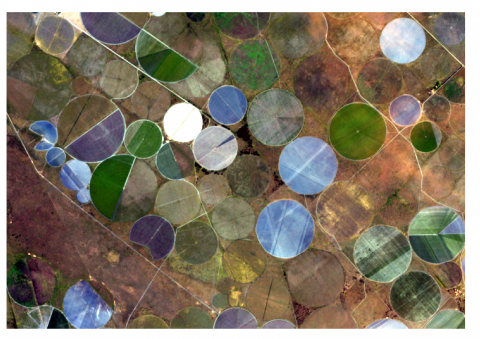 Centre PivotsCammalleri, C, M C Anderson, F Gao, C R Hain, and W P Kustas. 2014. “Mapping Daily Evapotranspiration at Field Scales over Rainfed and Irrigated Agricultural Areas Using Remote Sensing Data Fusion.” Agricultural and Forest Meteorology 186: 1–11. https://doi.org/https://doi.org/10.1016/j.agrformet.2013.11.001. D’Urso, Guido. 2001. Simulation and Management of On-Demand Irrigation Systems: A Combined Agrohydrological and Remote Sensing Approach. Wageningen: WU thesis 2961 Proefschrift Wageningen.
