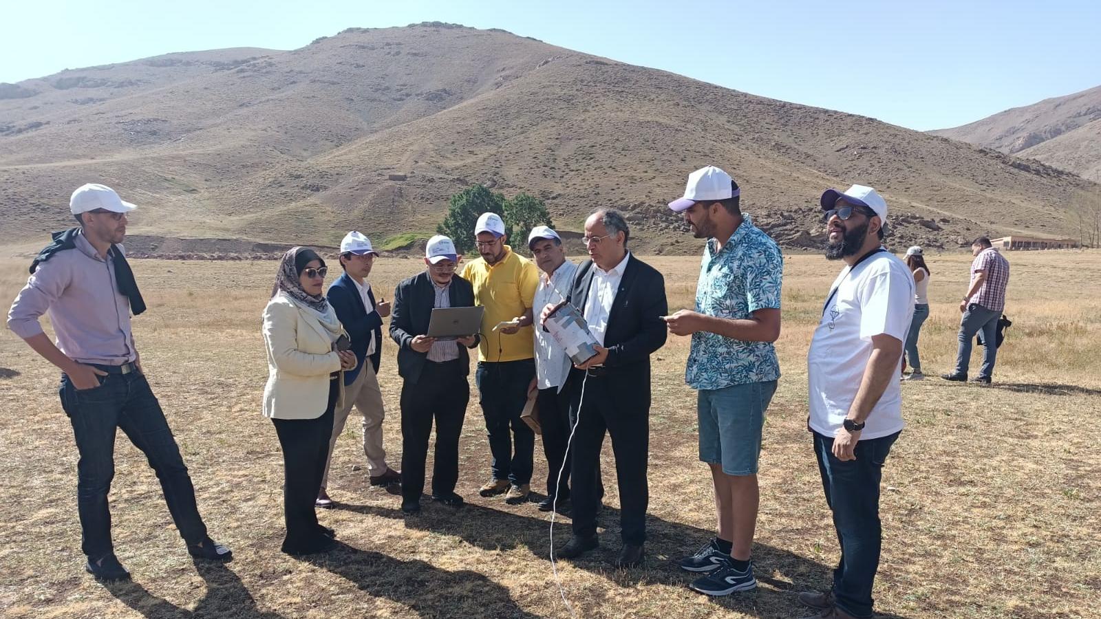 Photo of Nivin Hasan with her team in the field